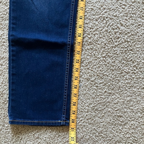 Juniors Arizona Super Skinny Jeans Size 17 Average - Picture 3 of 8